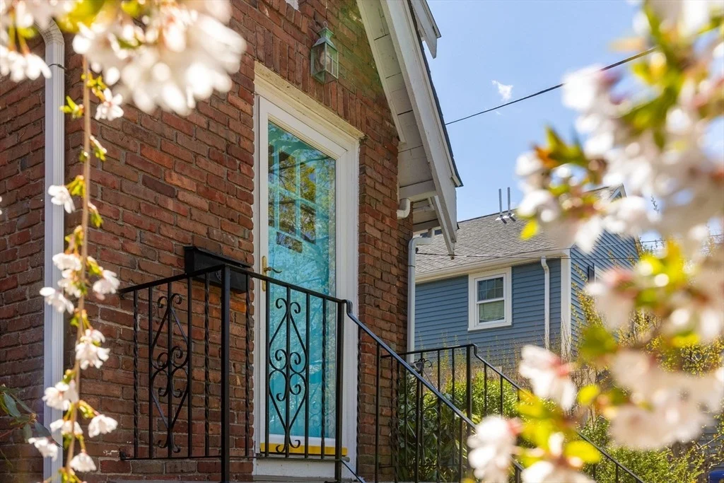 Photo of 220 Hillside Avenue