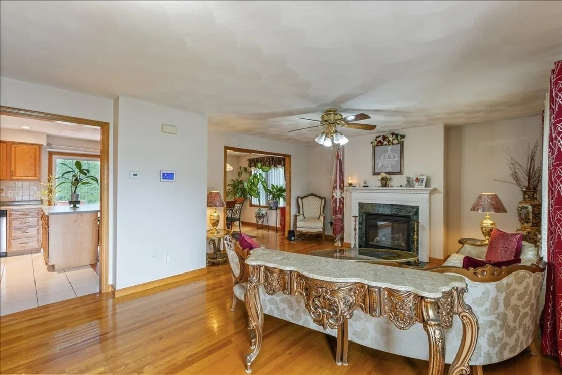 Photo of 8 Hunter Ave