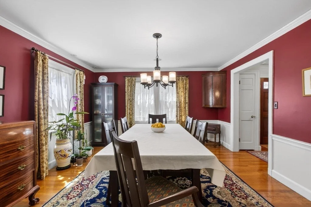 Photo of 152 Beverly Rd