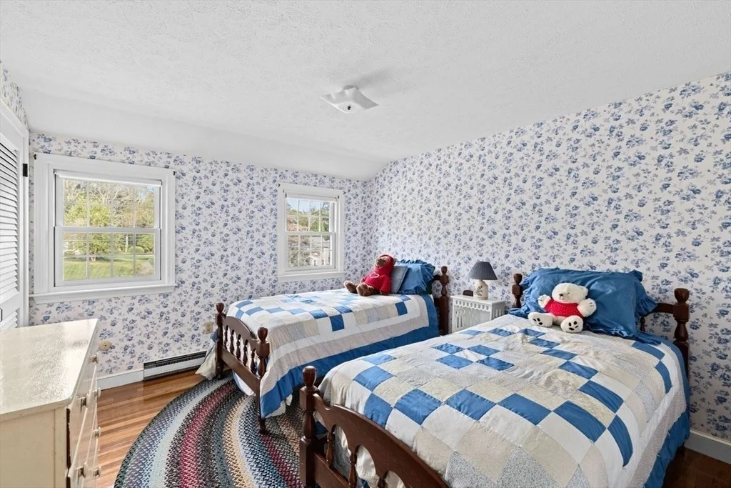 Photo of 28 Riverside Drive