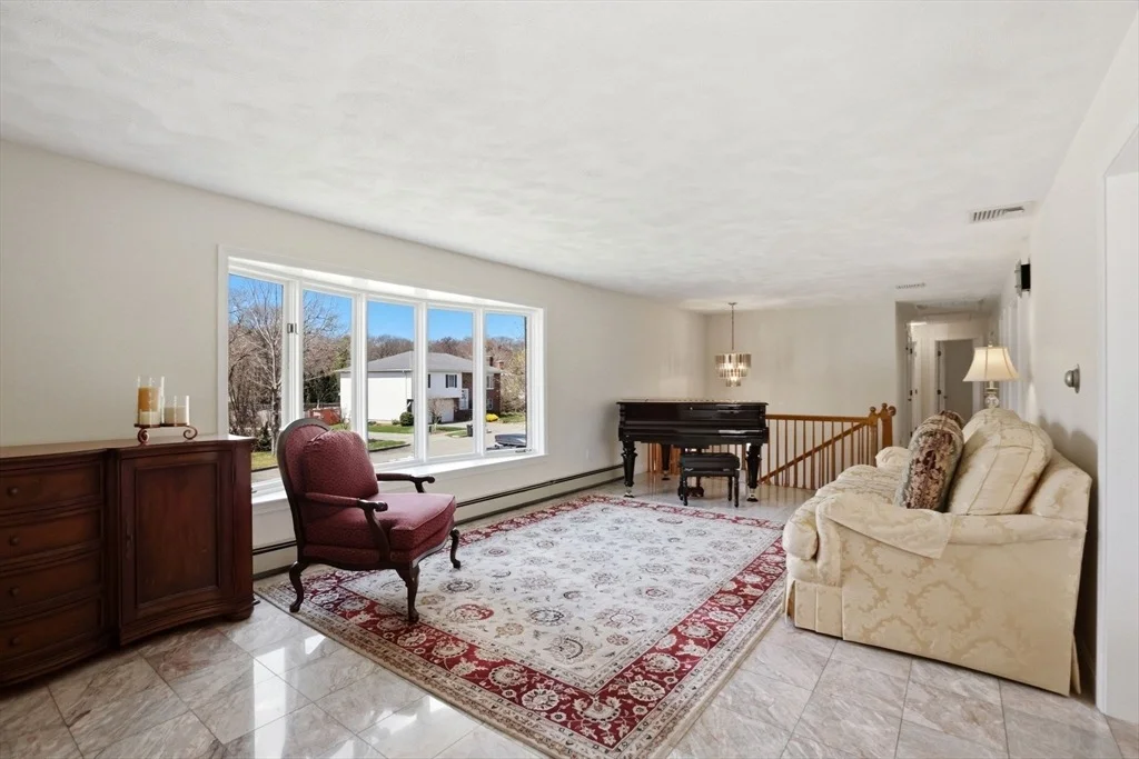 Photo of 6 Gavin Cir