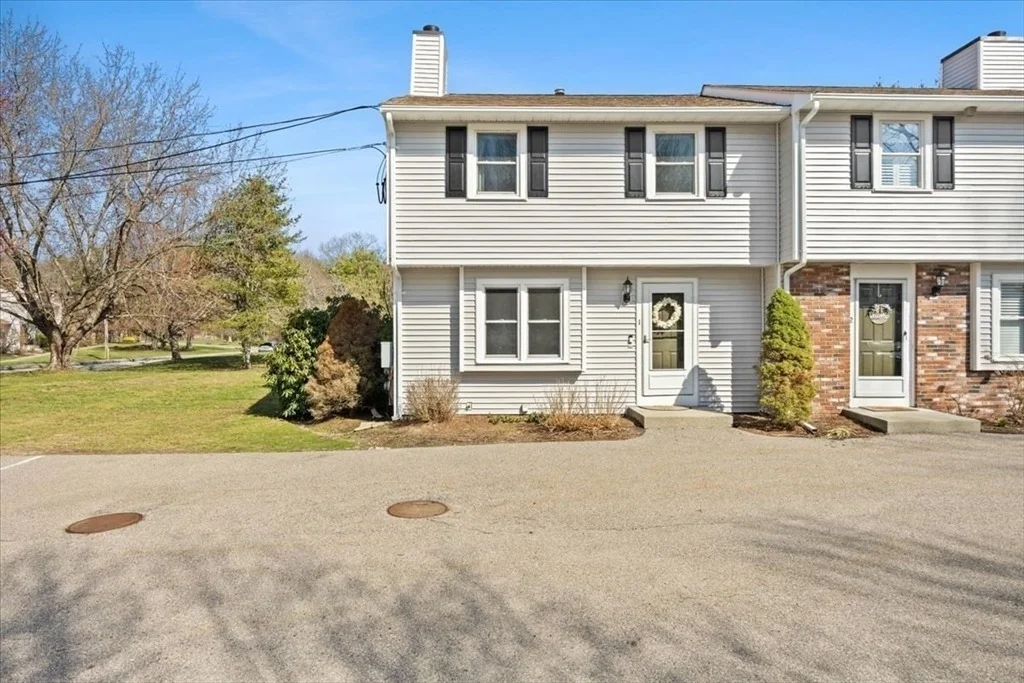 Photo of Unit 1 at 6 Robin Circle