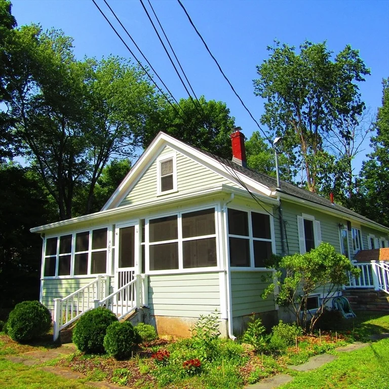 Photo of 465 Spring Street