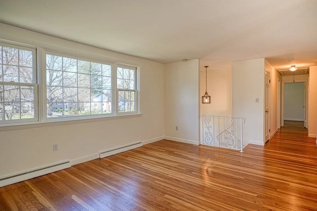 Photo of 48 Pinecrest Rd