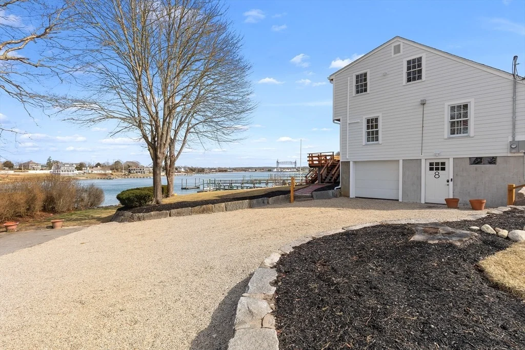 Photo of 8 Pine Tree Drive
