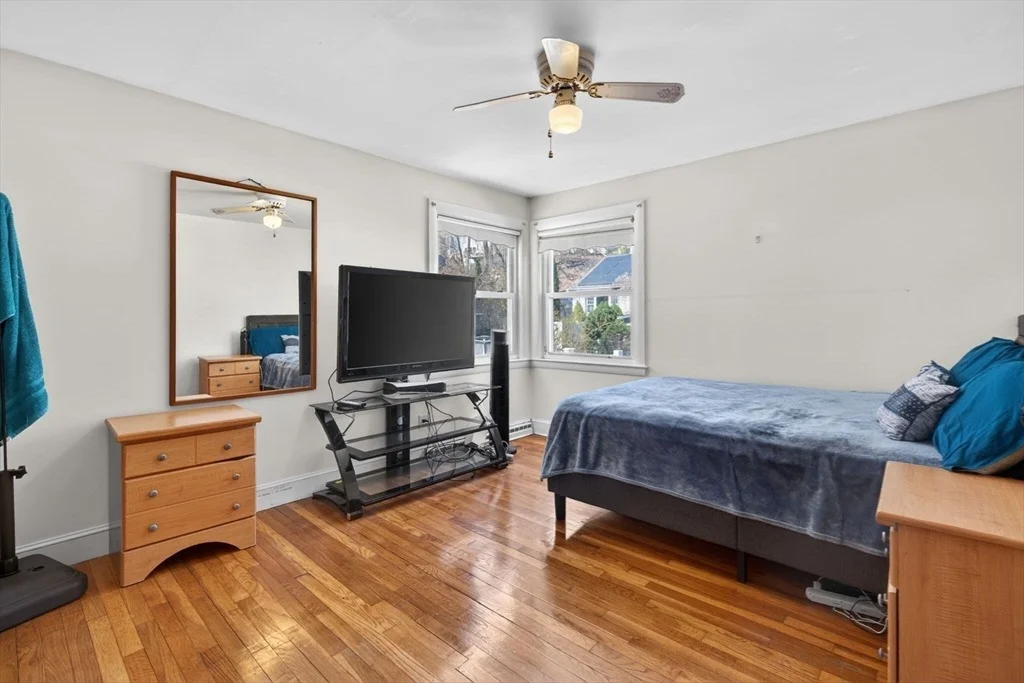 Photo of 77 Sterling St