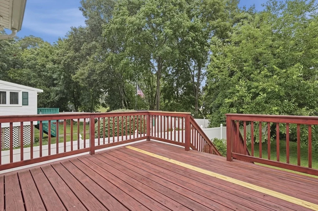 Photo of 568 Lantern Ln