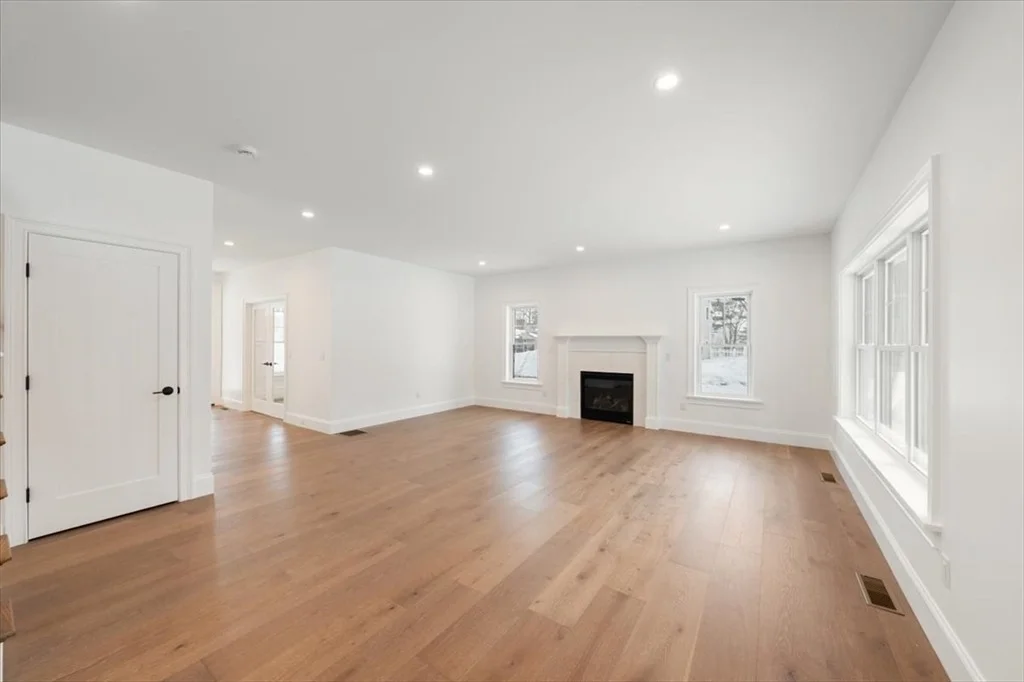 Photo of 37 Longfellow Rd