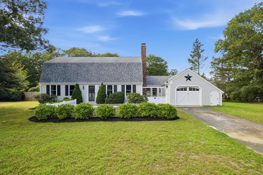 Photo of 3 Thoreau Dr