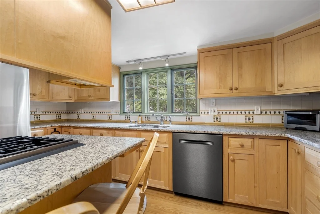 Photo of 50 Kendall Rd