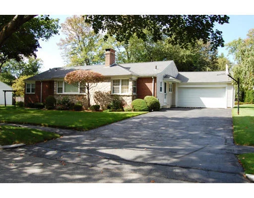 Photo of 53 Ellis Dr