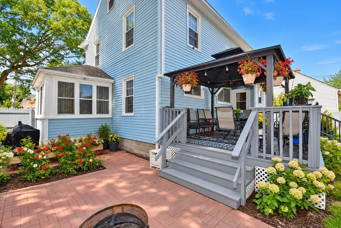 Photo of 1245 Bay St