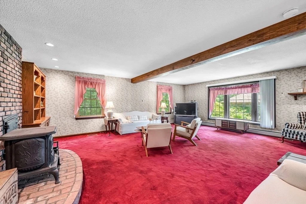 Photo of 98 Blossom Rd