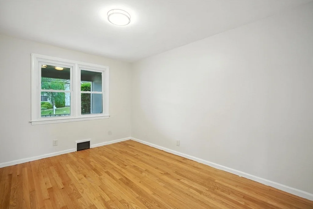 Photo of 32 Pine Hill Road