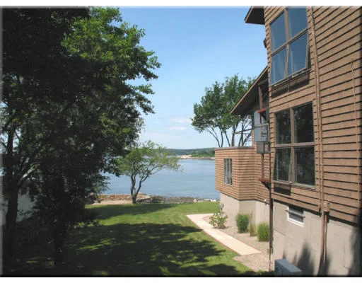 Photo of 2 Windward Pt