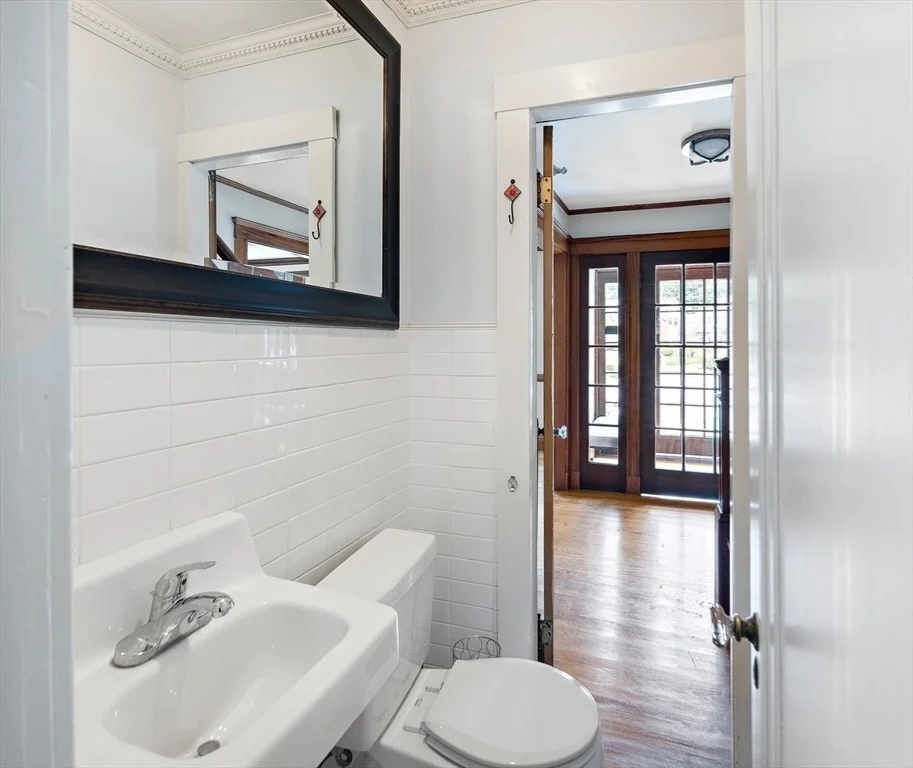 Photo of 162 Forest St
