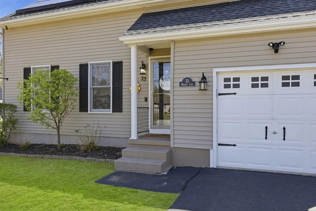 Photo of 33 Winding Ln