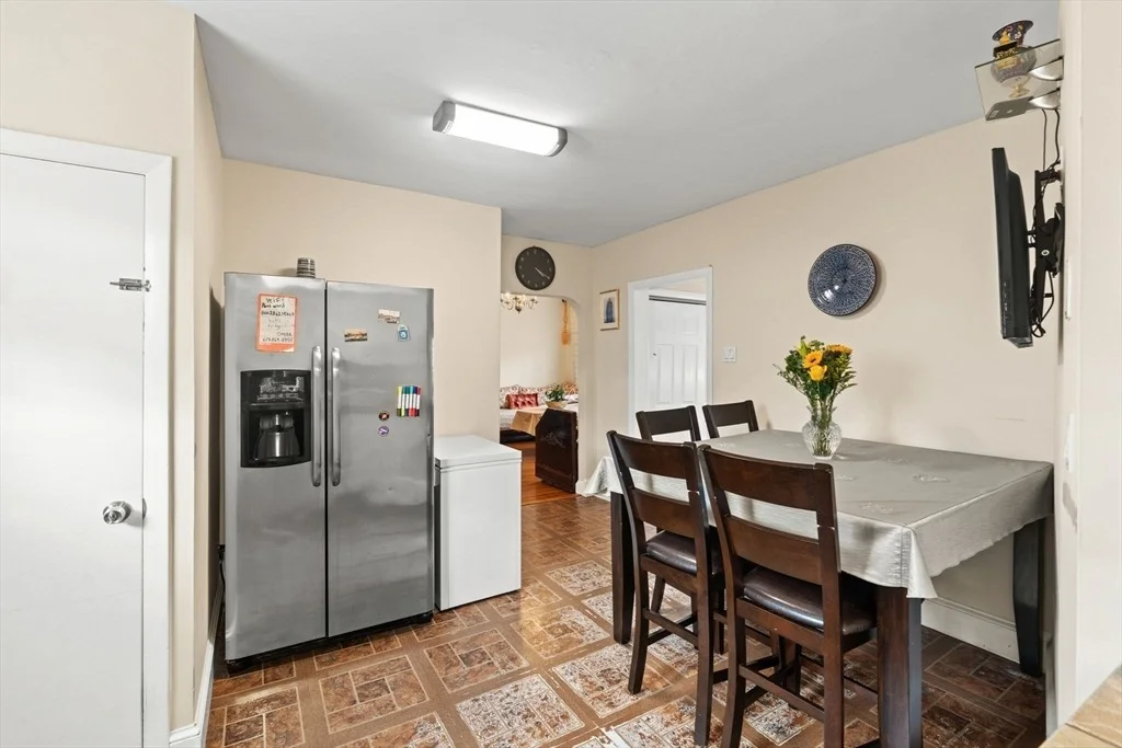 Photo of 48R Tappan Pl