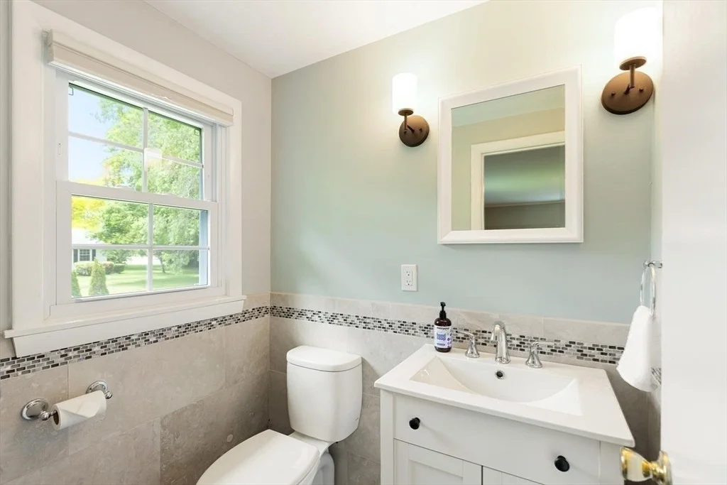 Photo of 1 Brackenbury Lane