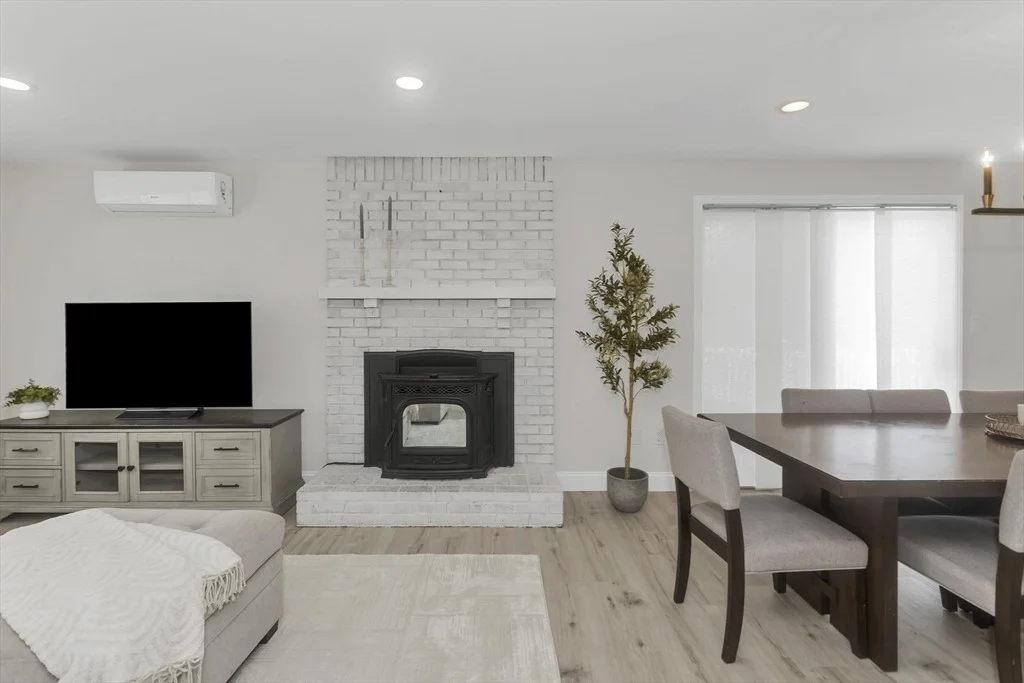 Photo of 5 Pauline Cir