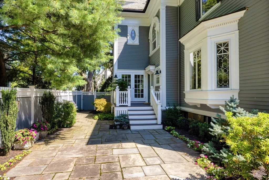 Photo of 59 Hyde Ave