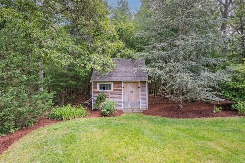 Photo of 2 Julie Ln