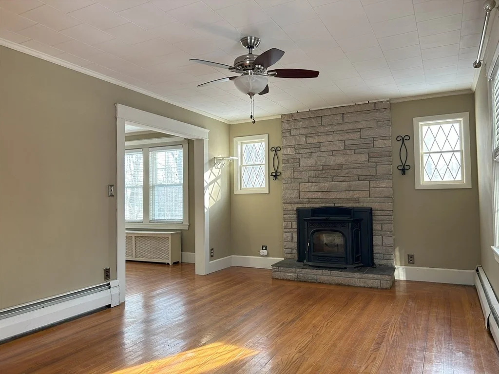 Photo of 38 Sunset Rd