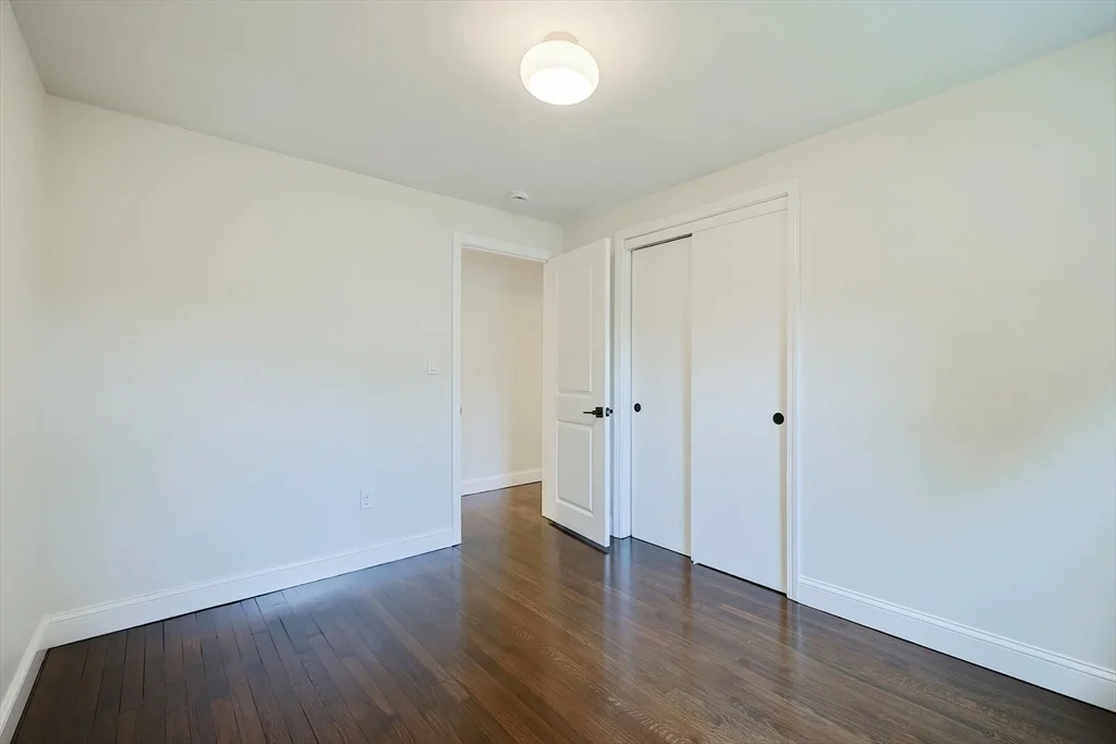 Photo of 8 Ridge Dr