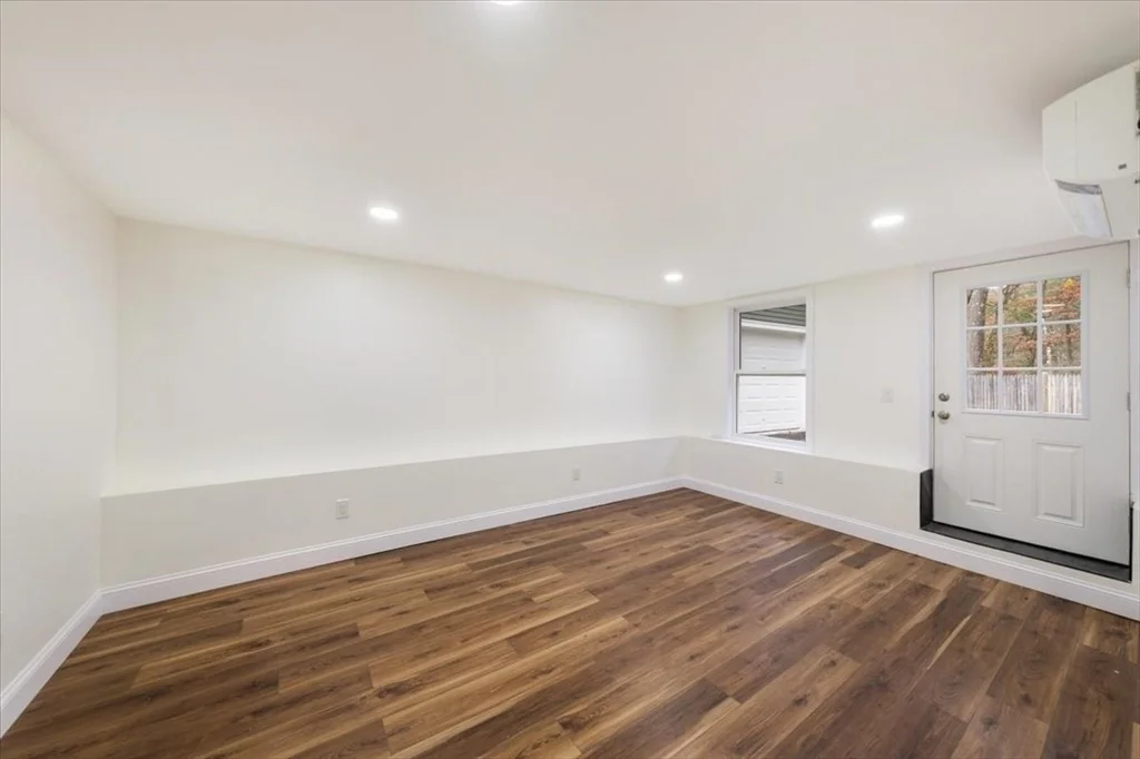 Photo of 5 Munroe Way