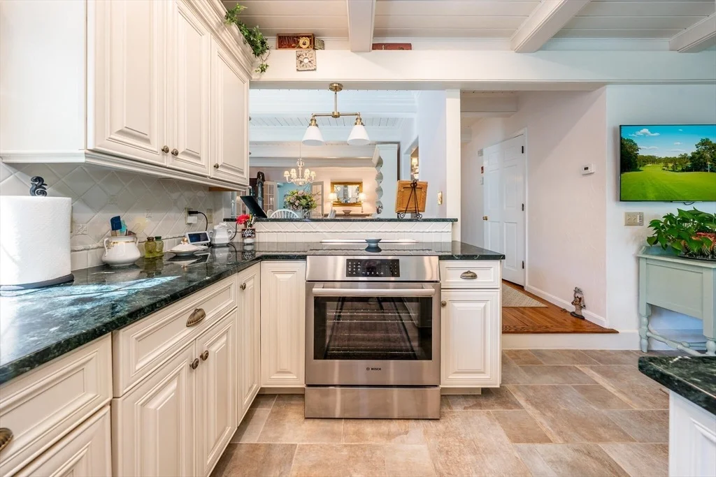 Photo of 15 Long Pond Cir