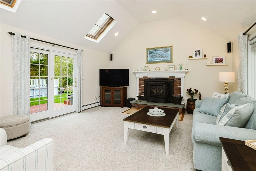Photo of 13 Bow Dr