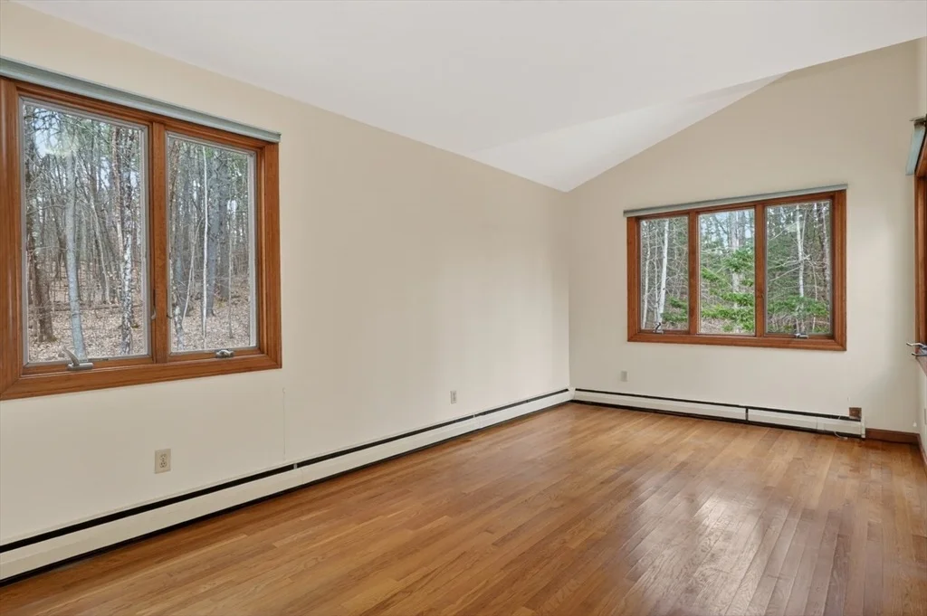 Photo of 565 Langen Rd