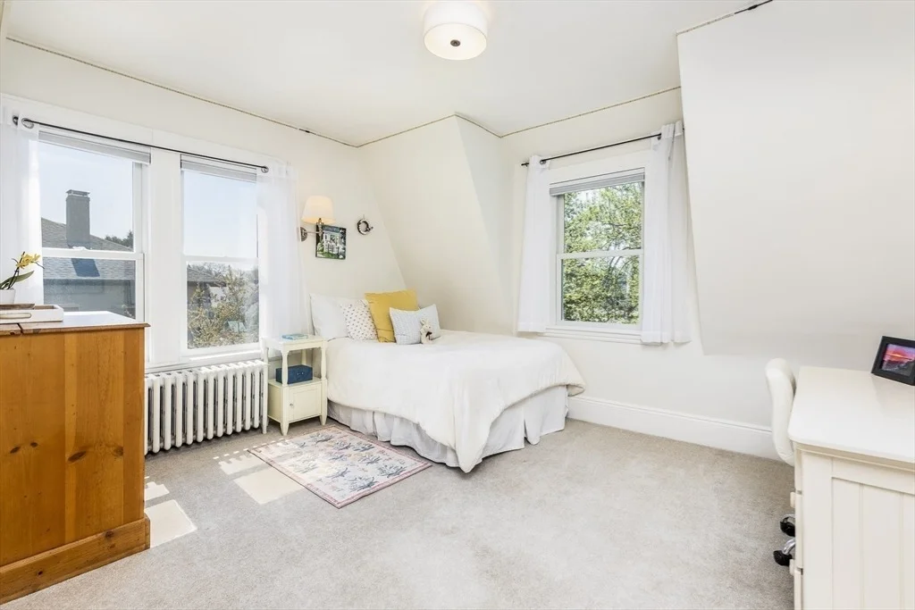 Photo of 39 Clifton Avenue
