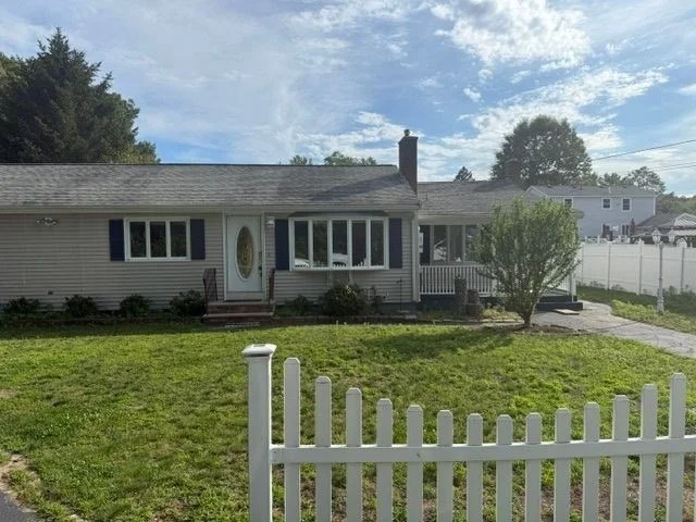 Photo of 93 Golf Ave