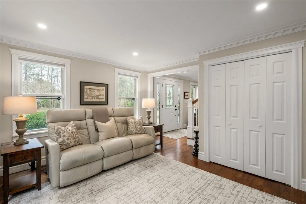 Photo of 57 Fairhaven Ln