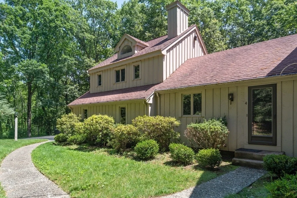 Photo of 4 Meservey Lane