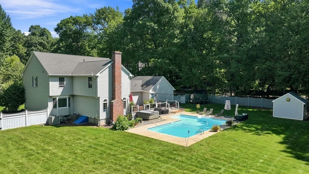 Photo of 7 Deer Run Dr