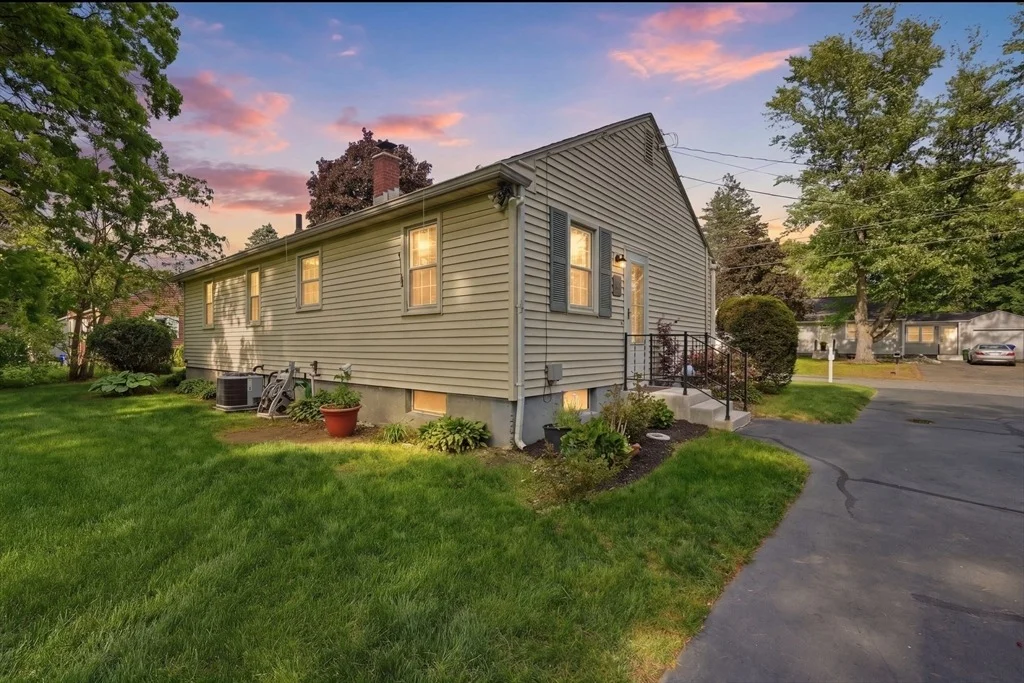 Photo of 28 Northway Dr