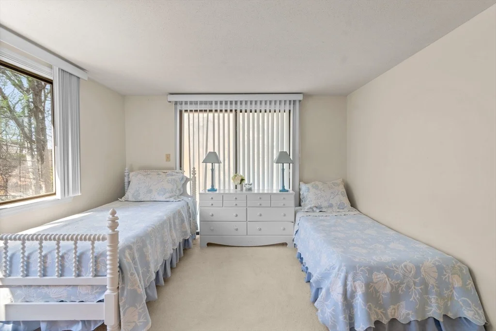 Photo of 213 Fells Pond Rd