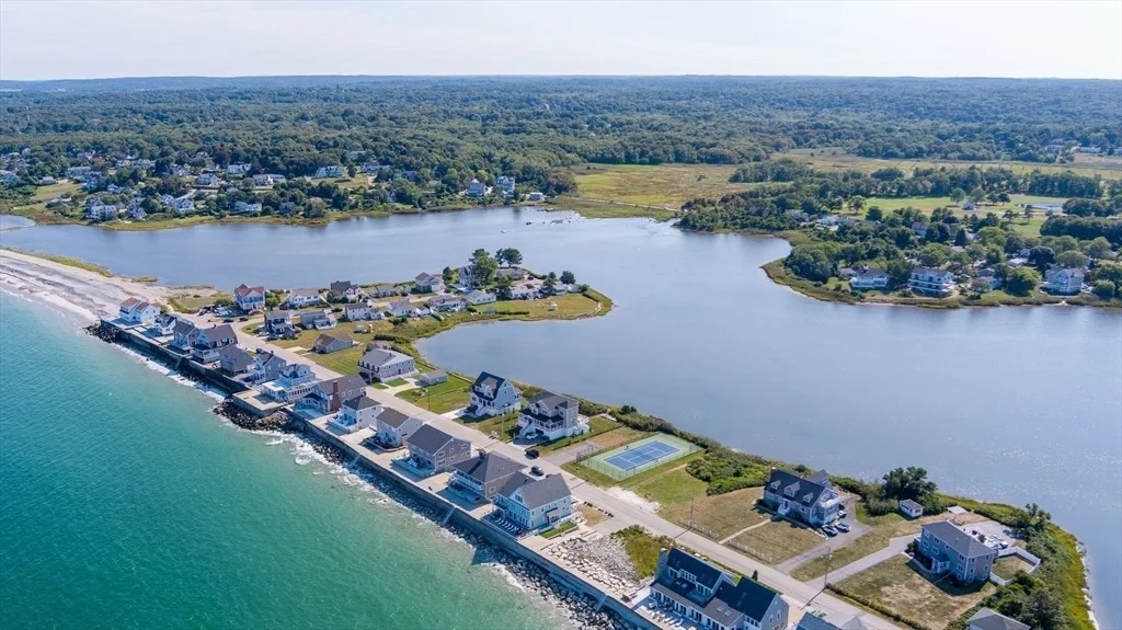 Photo of 65 Surfside Rd