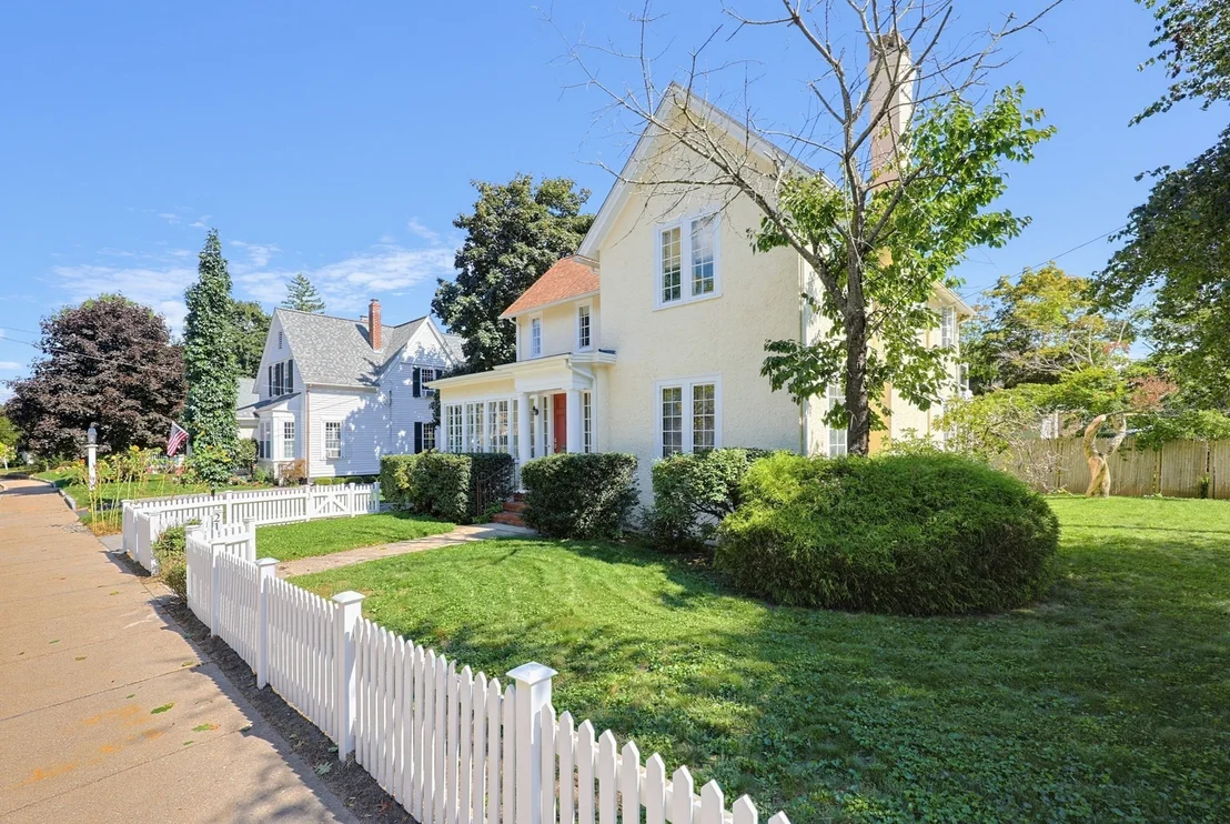 Photo of 218 County St.