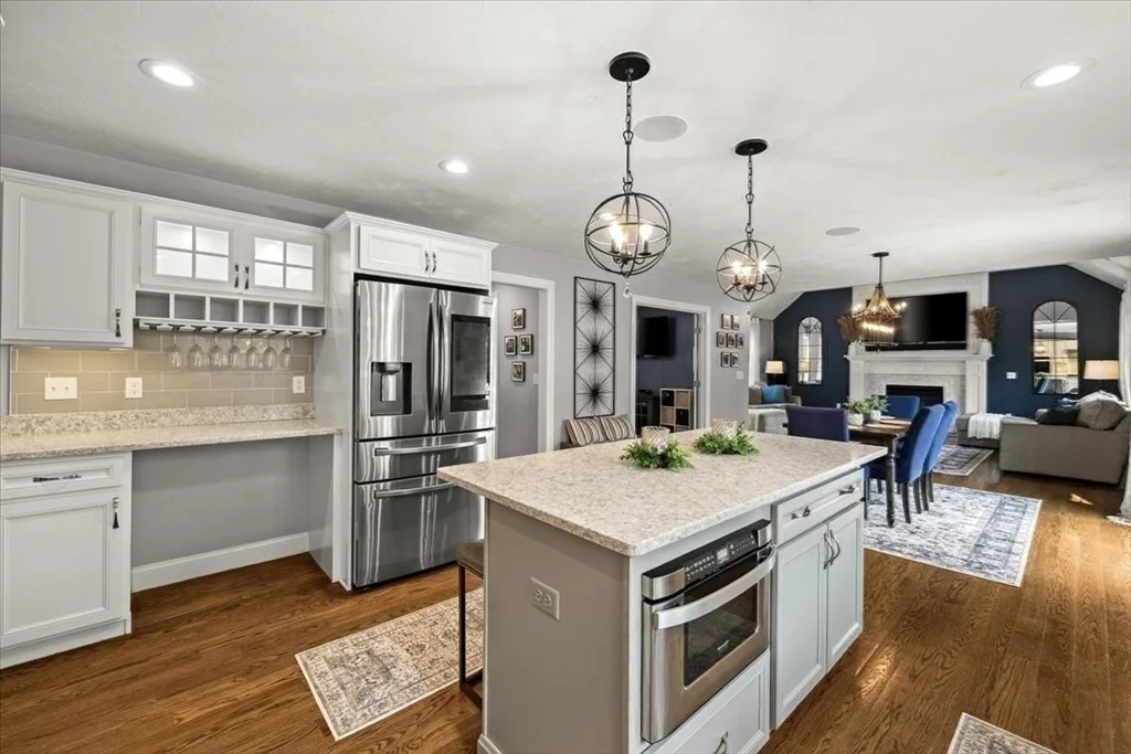 Photo of 8 Paddock Cir