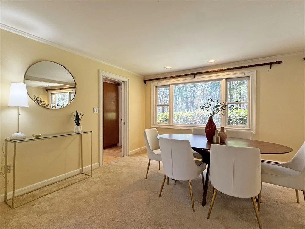 Photo of 43 Sherburn Cir