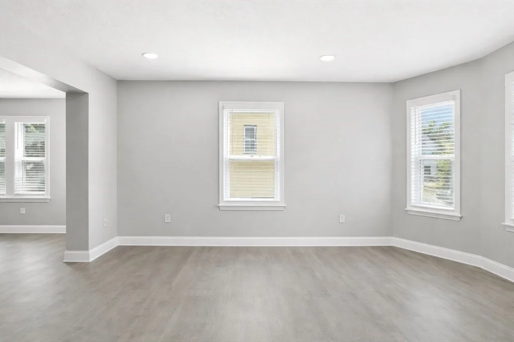 Photo of 25 Dawes St.