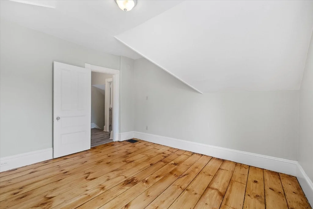 Photo of 53 Cottage St