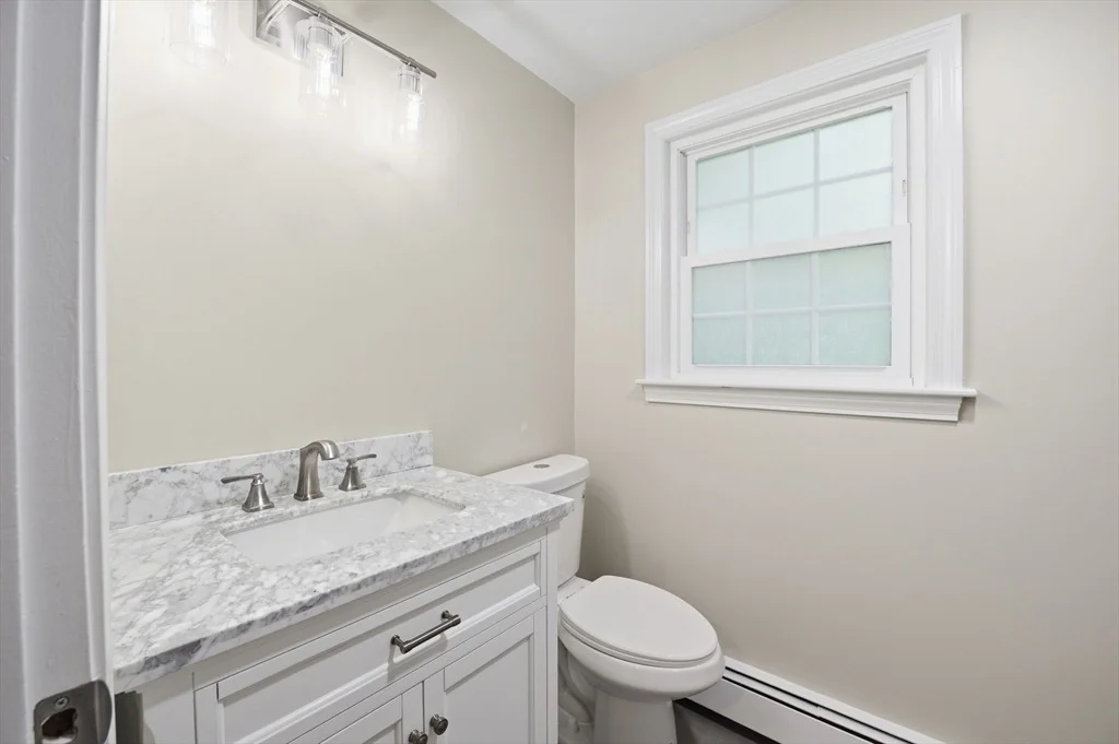 Photo of 3 Jonathan Ln