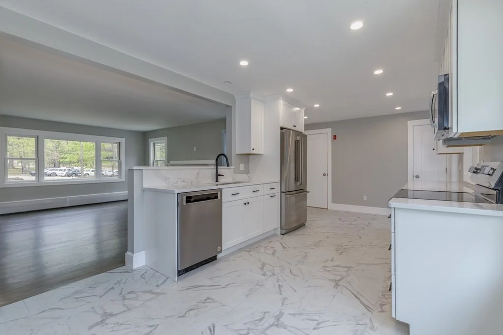 Photo of 50 Piscataqua Rd
