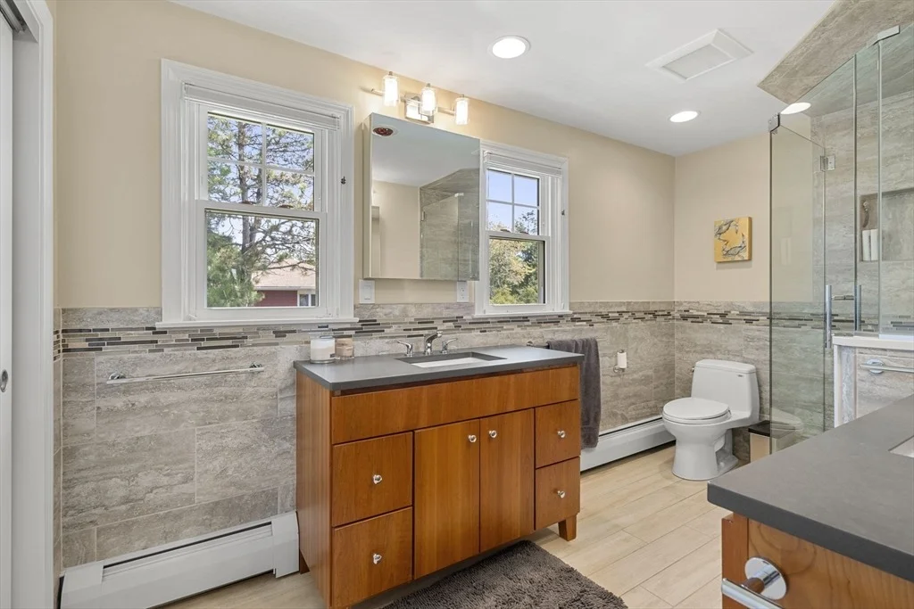 Photo of 30 Thompson Rd