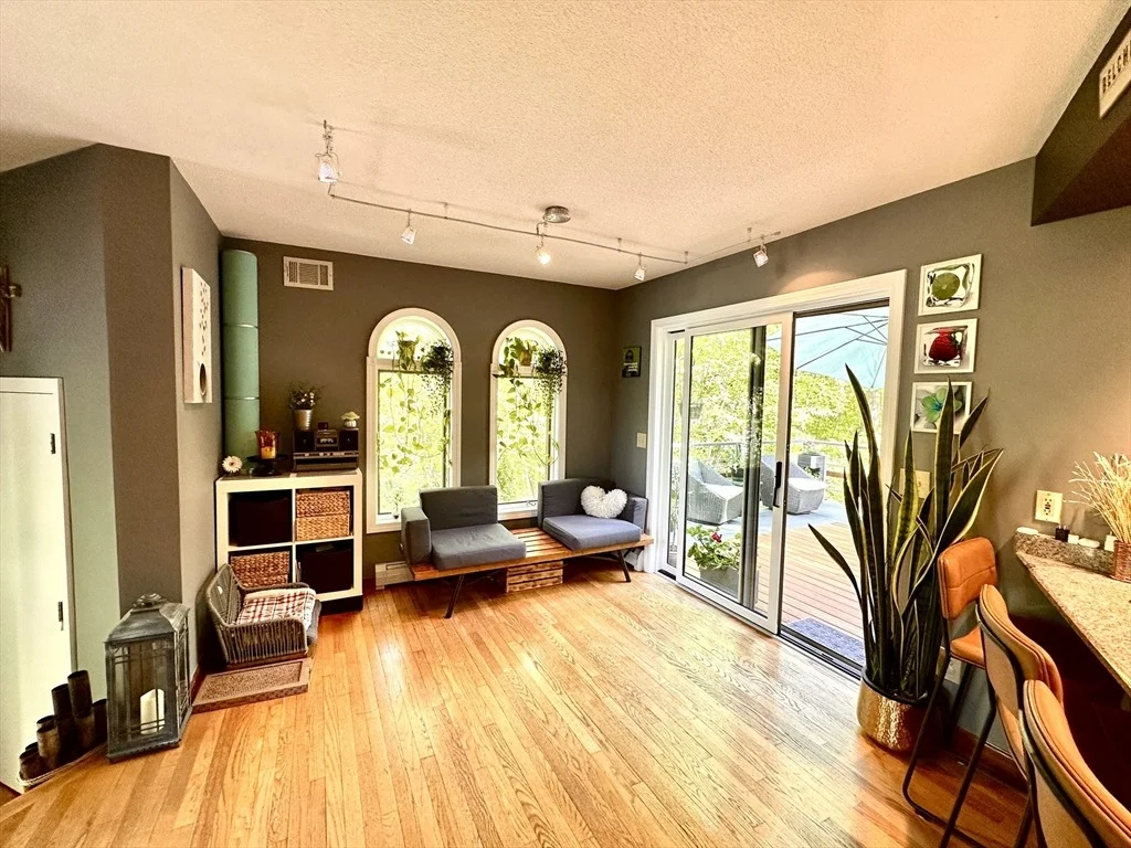 Photo of 14 Laurel Ridge Dr