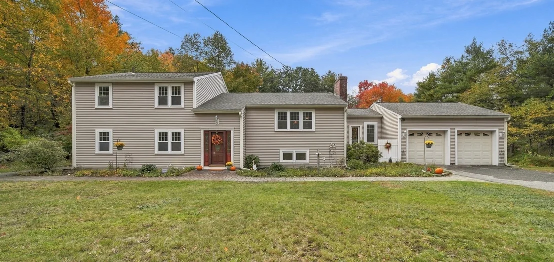 Photo of 401 Longley Rd